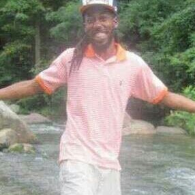 I'm Me.. Who you... you Who?!? #FoLLowMe #ECU #TeamBenznessman #ElChapoJr #TravelOrDie #ImprovementAndProgression 704-910-252
