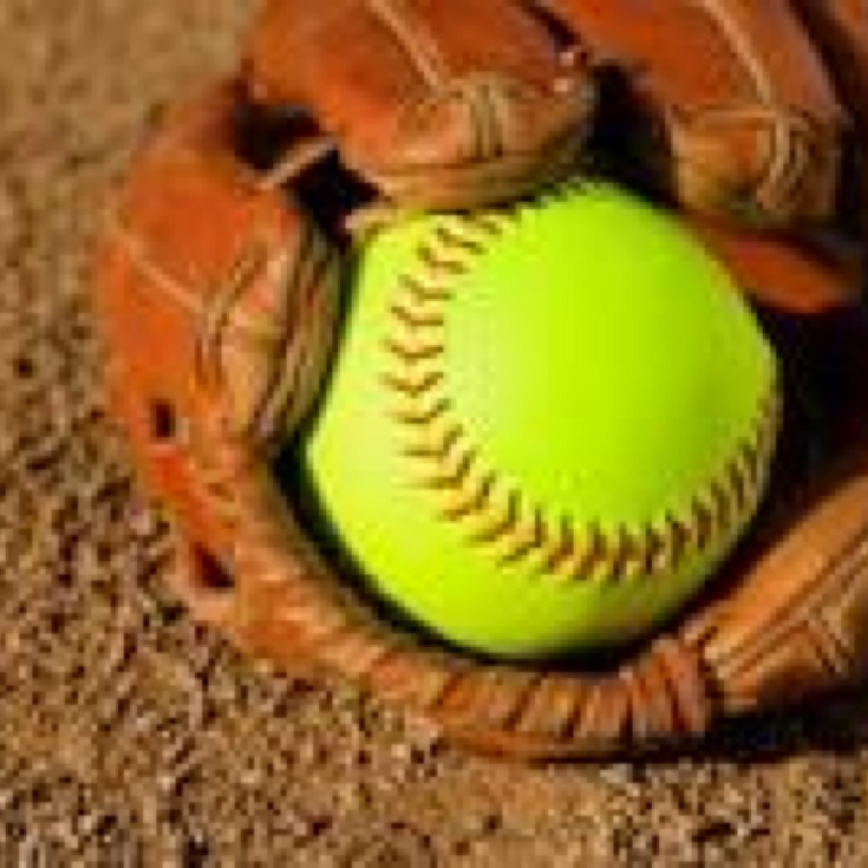 softballsdashit's profile picture. •Softball probs •Dm your softball stories•will follow back all my fellow softball/baseballers