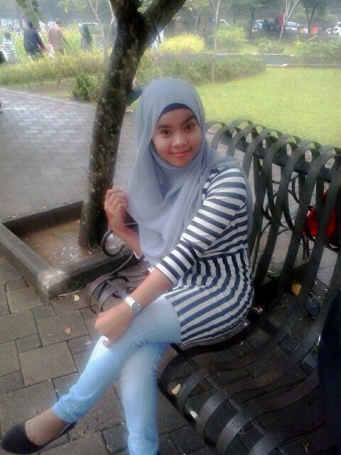 ♡mom || AMIK BSI Tangerang