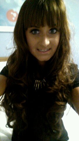 Gemma. 23 yrs old.training to be a nurse :) 
Family Friends and shitloads of wine 3
live laugh love.. xxx