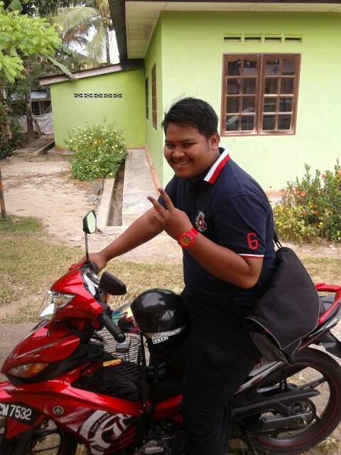 semakin di hadapan TTS R.O.Y.A.L spe yg ade wechat add lh sya amri_amai
