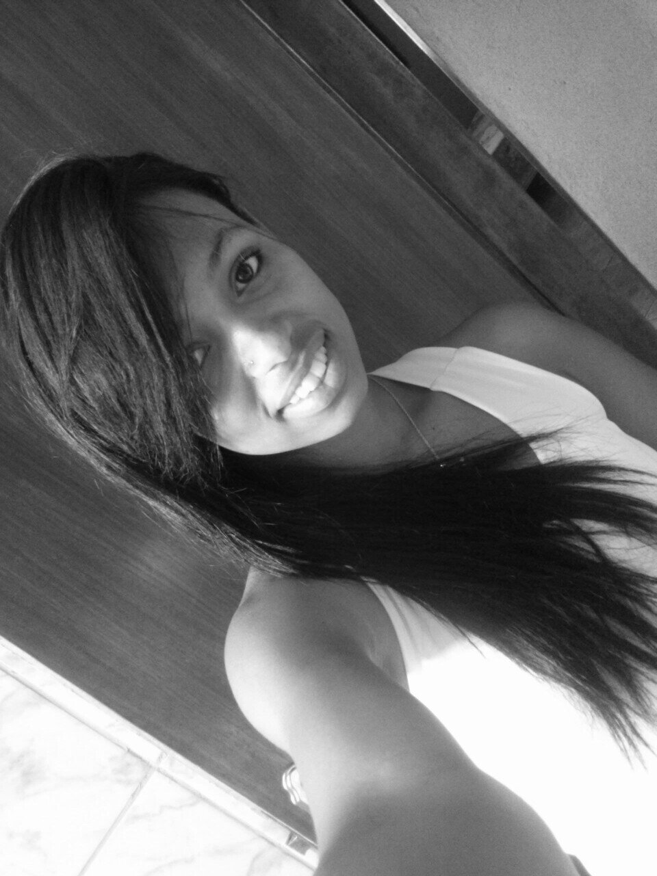 sou uma simples menina .....tentando ser feliz.....