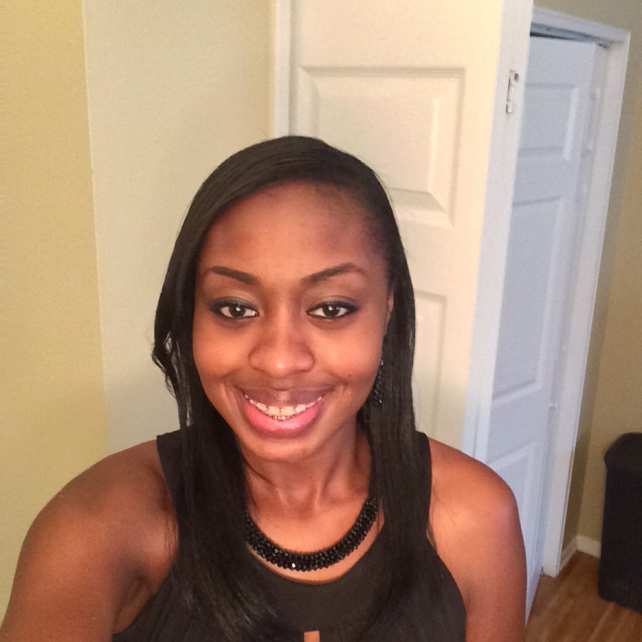 Ayee_Peepshow's profile picture. 