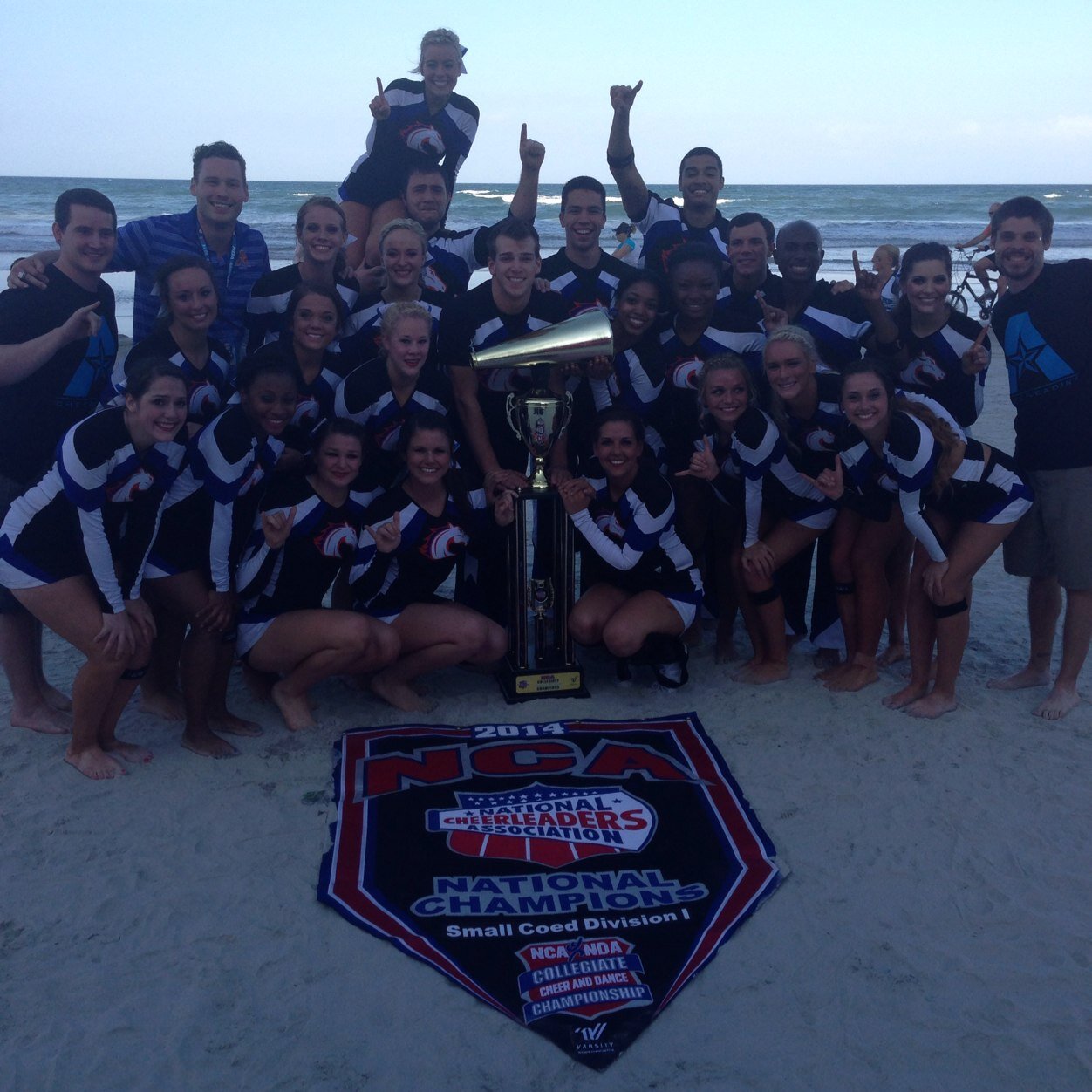 The official University of Texas at Arlington Cheerleading Twitter. 2010 & 2014 NCA College National Champions #T2DSBTA