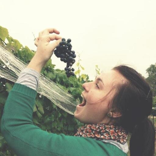 A serial foodie, crafter, cloud appreciator, avid baker, stationery enthusiast, cafè explorer, book lover and blogger.