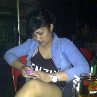 Setengah buat suami, dan yang setengah lagi buat berondong. Hehe :D