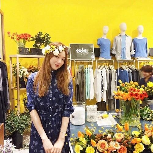 ©1990 • K+ Model • YG new artist