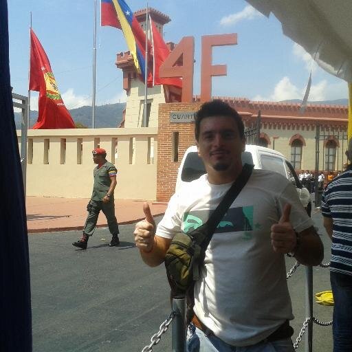 Ingeniero en Mantenimiento Mecánico. Delegado al #3erCongresoJPSUV, Concejal Bolivariano del Municipio Maturin Estado Monagas.