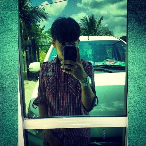 HI im Saufiq im 16 Y/o i leave at sibu sarawak :) im not to friendly sorry. want to know more just add ma wechat:) ID-MR_MUFIQ98