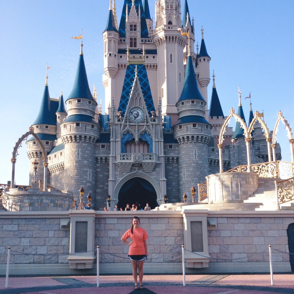 godzgrlles's profile picture. Set a fire down in my soul, that I can't contain and I can't control, I want more of you God. I want more of you God.