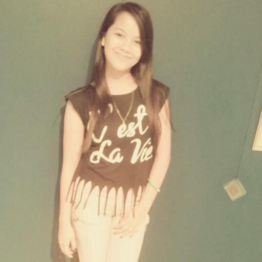 HeyBabyko06's profile picture. Dear Crush, Mahal na Mahal Kita kahit may kaagaw ako sayo okey lang basta hanggat kaya kong mahalin ka gagawin ko .TANGA na kung TANGA pero mahal kita ♥ :) ♥♥♥