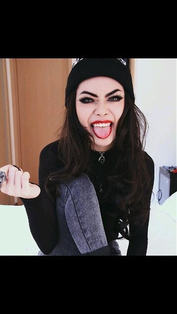 Those who danced were seen insane by those who could not hear the music- INSTAGRAM: mirianacerenzia
