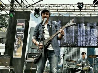 Kami bukan apa-apa kami hanya fans biasa yang ingin mensupport @hitocaesar