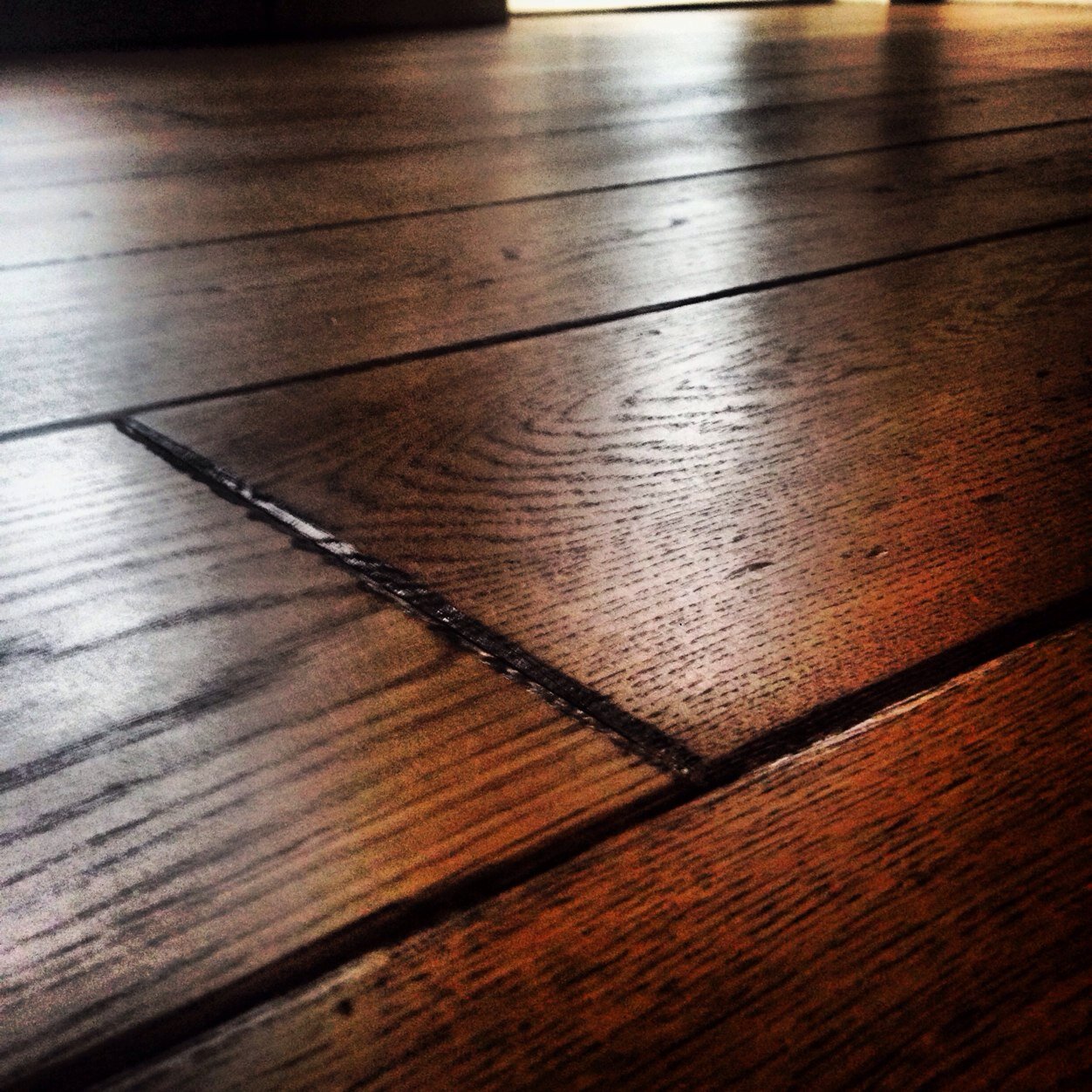 Hardwood flooring restoration and maintenance professionals based in london. Experts in all aspects of hardwood floor restoration and maintenance.