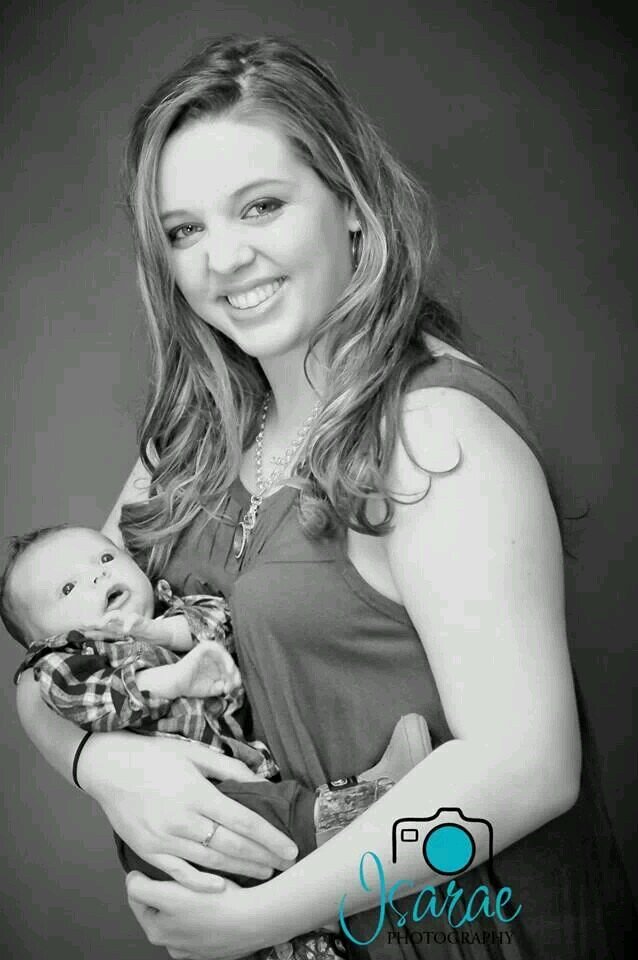 Nicuuhlette's profile picture. Mommy and fiancee. Love my boys!