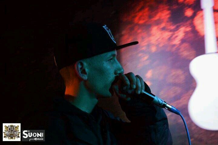 REVERS / Rap/HipHop MC / BluntsLover / #NeverStop WebTape FreeDownload: http://t.co/oTGpi529Ag... // BlackOutEP on http://t.co/ju6ELWhaf7