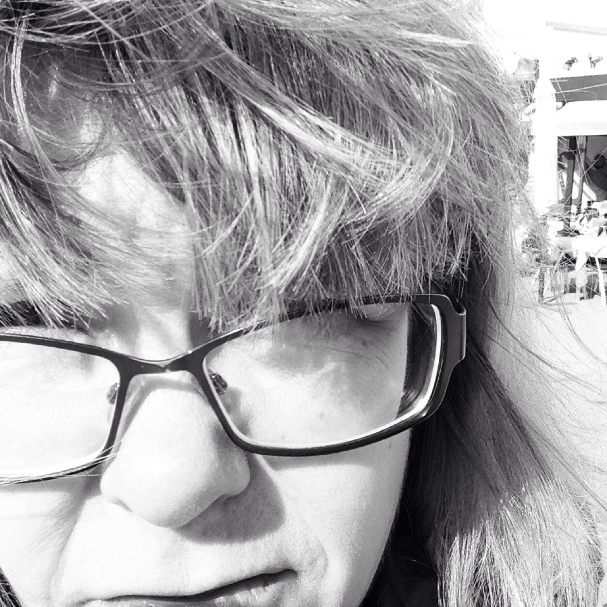 thekax's profile picture. Skriver för dem som använder. Twittrar om texter. Och annat. En av författarna till Webbredaktörens skrivhandbok, Flickan i röret och Skriva ux-texter.