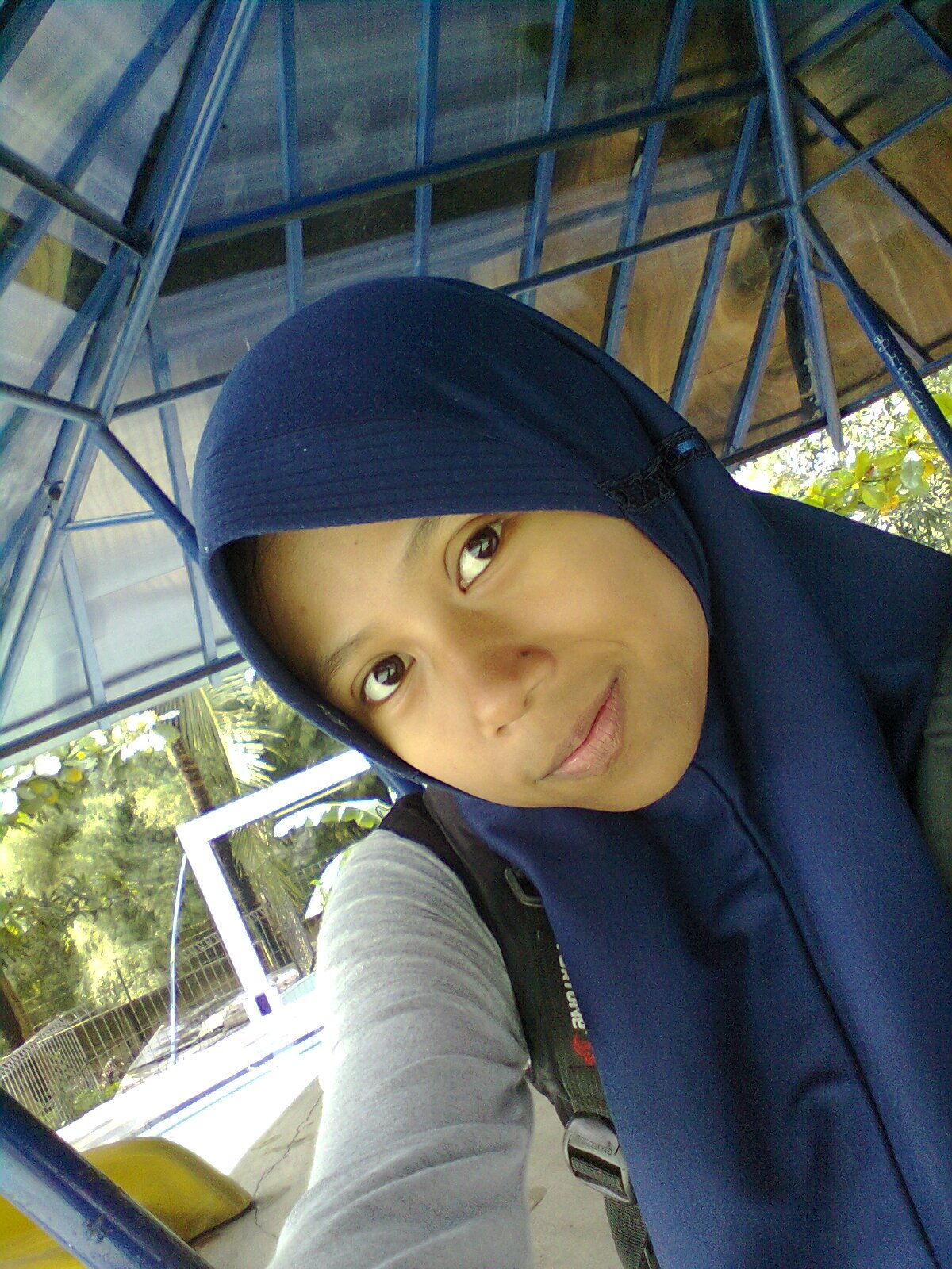 f_sugesti's profile picture. Calon Mahasiswi Calon pengusaha Calon Penulis novel Calon Guru Sastra Bahasa Calon Ibu || david nobert :-*