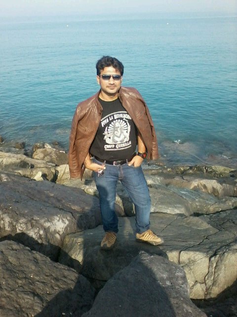 Hi dear friends.. am new to tweeter... am very cool person ..