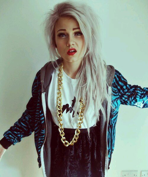 Ellie Workman || 18 || bisex||  Porcodio :)