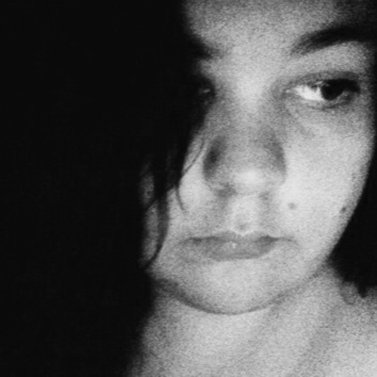 RainWhenIDiie's profile picture. "If I can't be my own, I'd feel better dead." LS 🇺🇸