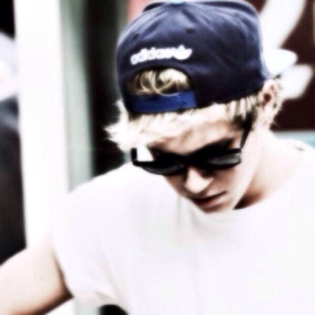 huggylxuis's profile picture. free follow from @niallsblankets coz your perf ! follow her if ya like xx https://t.co/LOnwxXJQlN