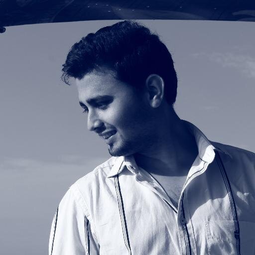Amateur photographer from Nainital, foodie, traveler, X-Amitian, and Nestlé professional, always exploring new experiences and flavors.