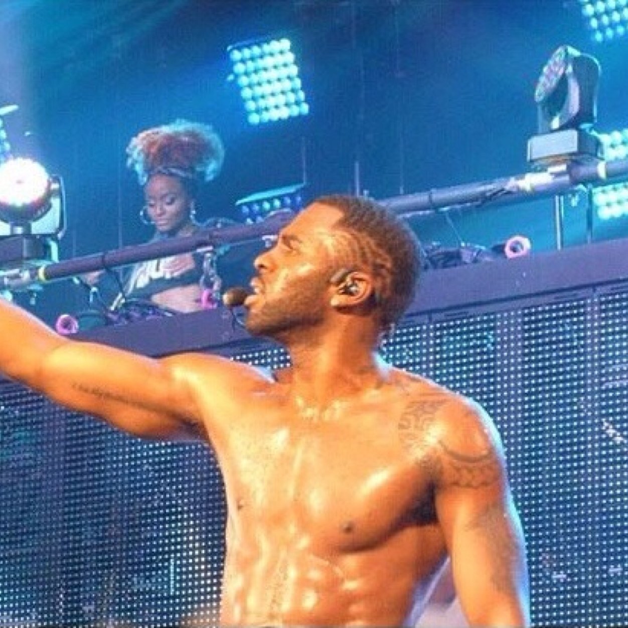 Jason Derulo is my idol!!! An amazing person✨
I'm stupid in love
