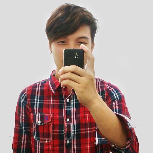 im just doing photographer :)
i don't like to be called Malaysian, because I'M pure Sabahan KADUZ kiO
