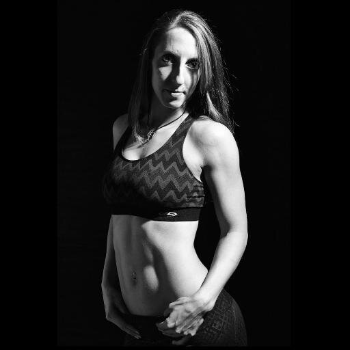 Providing tips, recipes, advice, and workouts from personal experience that motivate others to kick life in the sprinkles!