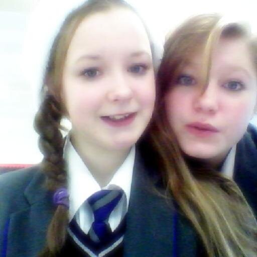 i love ice hockey its really good nd ice skating nd chilling with ma matez xx