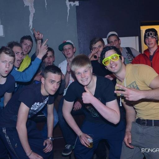 geboren feyenoorder 26-6-2013 je blijft altijd bij ons #teamhardcore 19-12-2013 ♥ selina