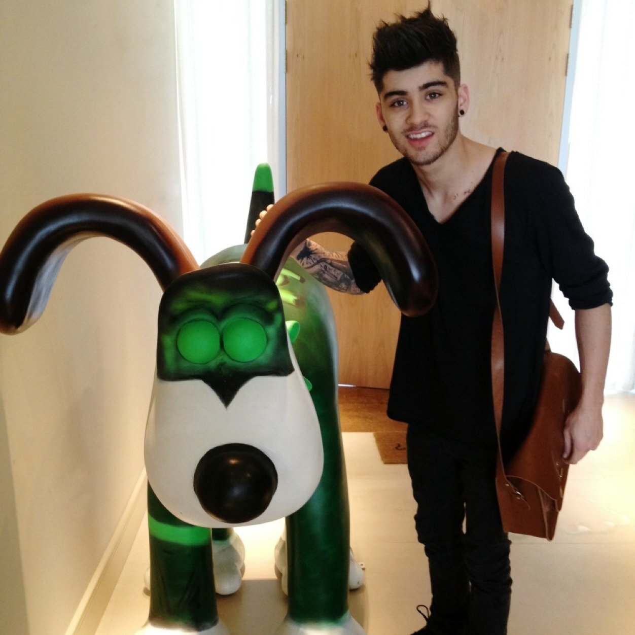 ask for a follow back on @raybanzouis
