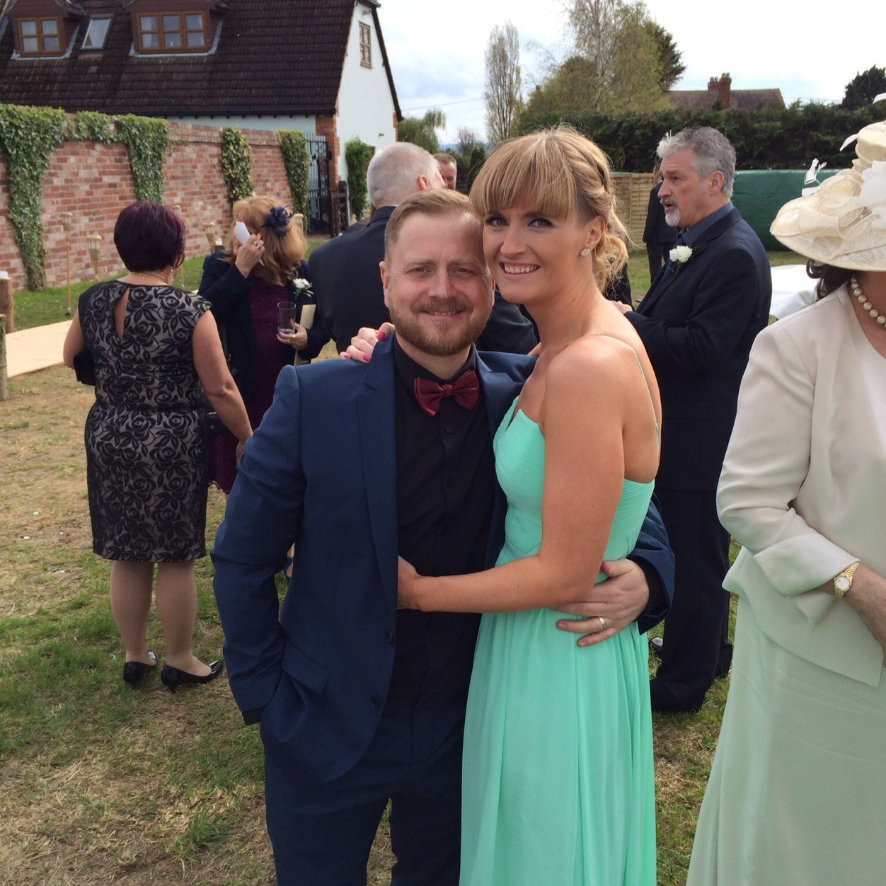 beverleytonner's profile picture. My Tom,family,bestbest,buds and MAC is all i need haa!!!!!!