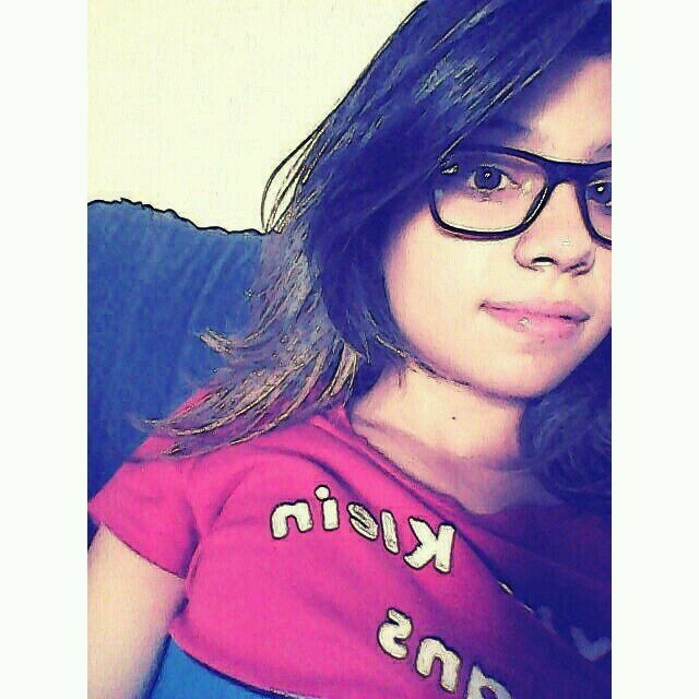 barbaradivando's profile picture. Quando penso em falar da Bá meu coração se enche de orgulho, ela é minha vida tudo pra mim e ponto. #BárbaraÉVida