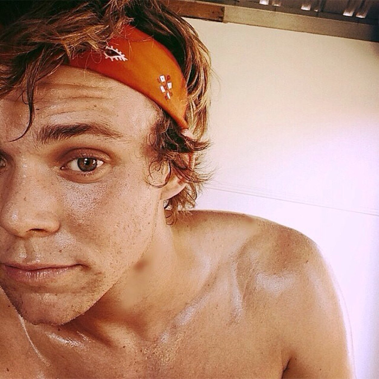 Ashton is perfect, if you say different, feel free to go fuck yourself with a cactus.