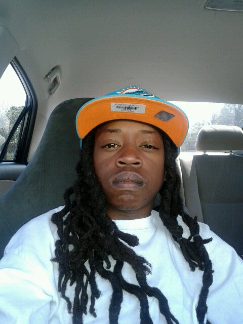 #teambroward #teamfollowback #teamJamaica #teamweedheads #DREADS God, Music, Money, & Hunnies Follow Meee..!!
http://t.co/Eb2MCqI7