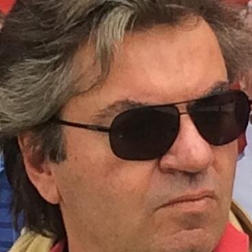 Journaliste de sport, écrivain, blogueur, enseignant histoire du sport.