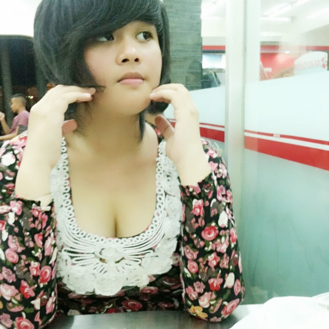 Cewek sexy itu belum tentu nakal cewek berijab belum tentu baik || followme: pahala || unfollow: timbilan || dang difollowback!:)