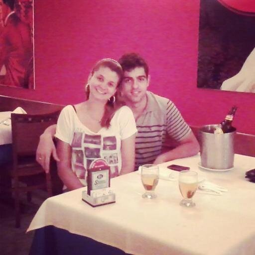 22 anos,casado, estudante de Engenharia Agronomica ;D