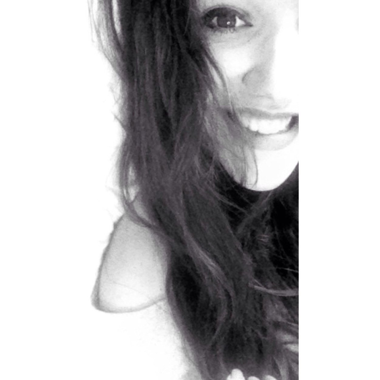 hey Liv here 19 Fashion. Friends.Family.Music. The Script!!