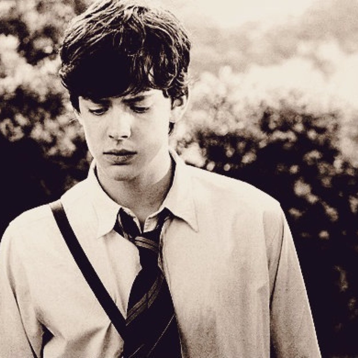 Bisexual. ExHufflepuff. Patronus: Nutria. Mago naturalista. Nunca hagas cosquillas a un dragón dormido. El miedo es para cobardes. Pirómano por excelencia.#FPR.