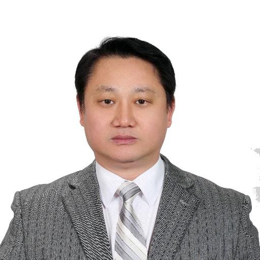 내 조국을 사랑하고, 이승만, 박정희 대통령을 존경함.