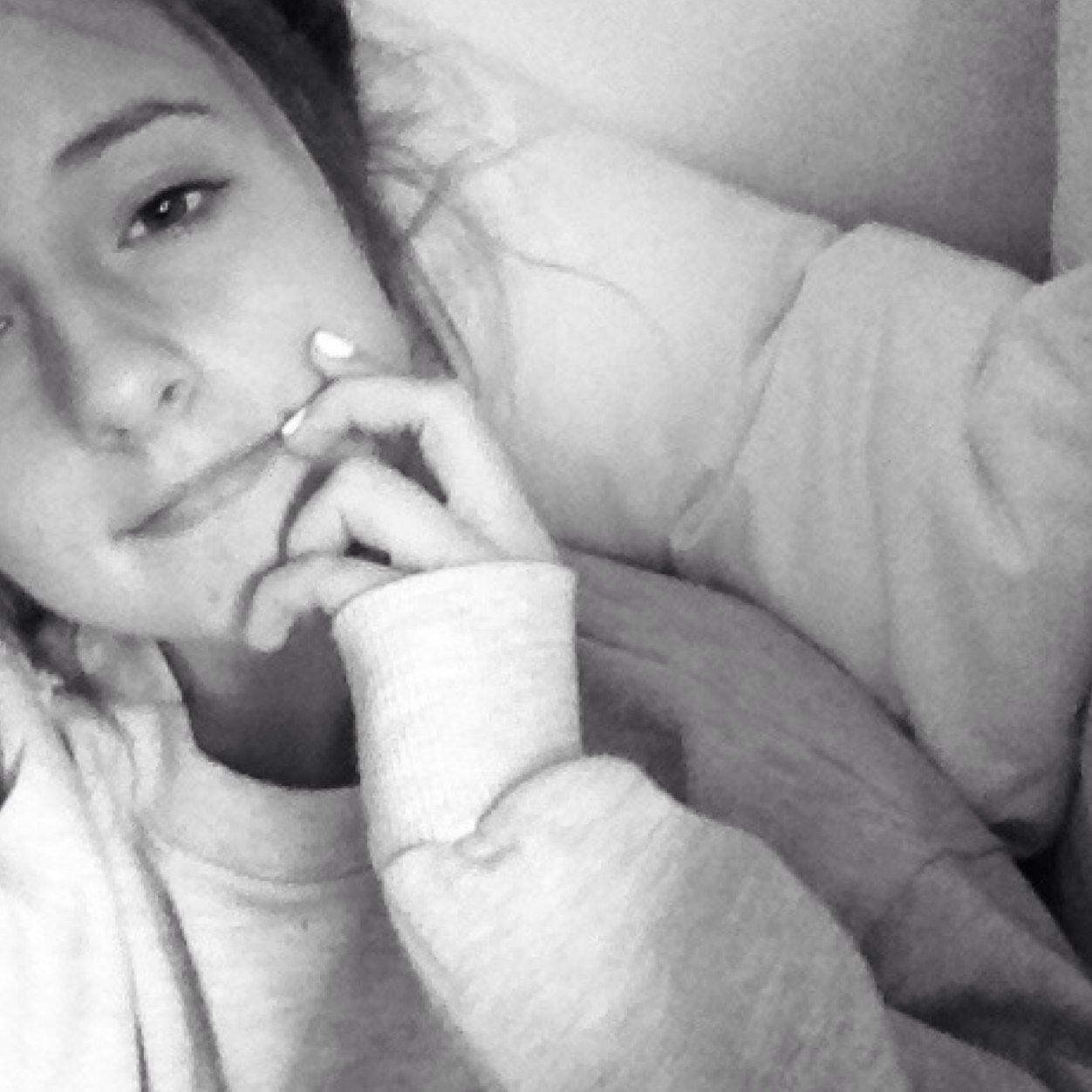 lineravnnilsson's profile picture. Yes im happy. Asshole