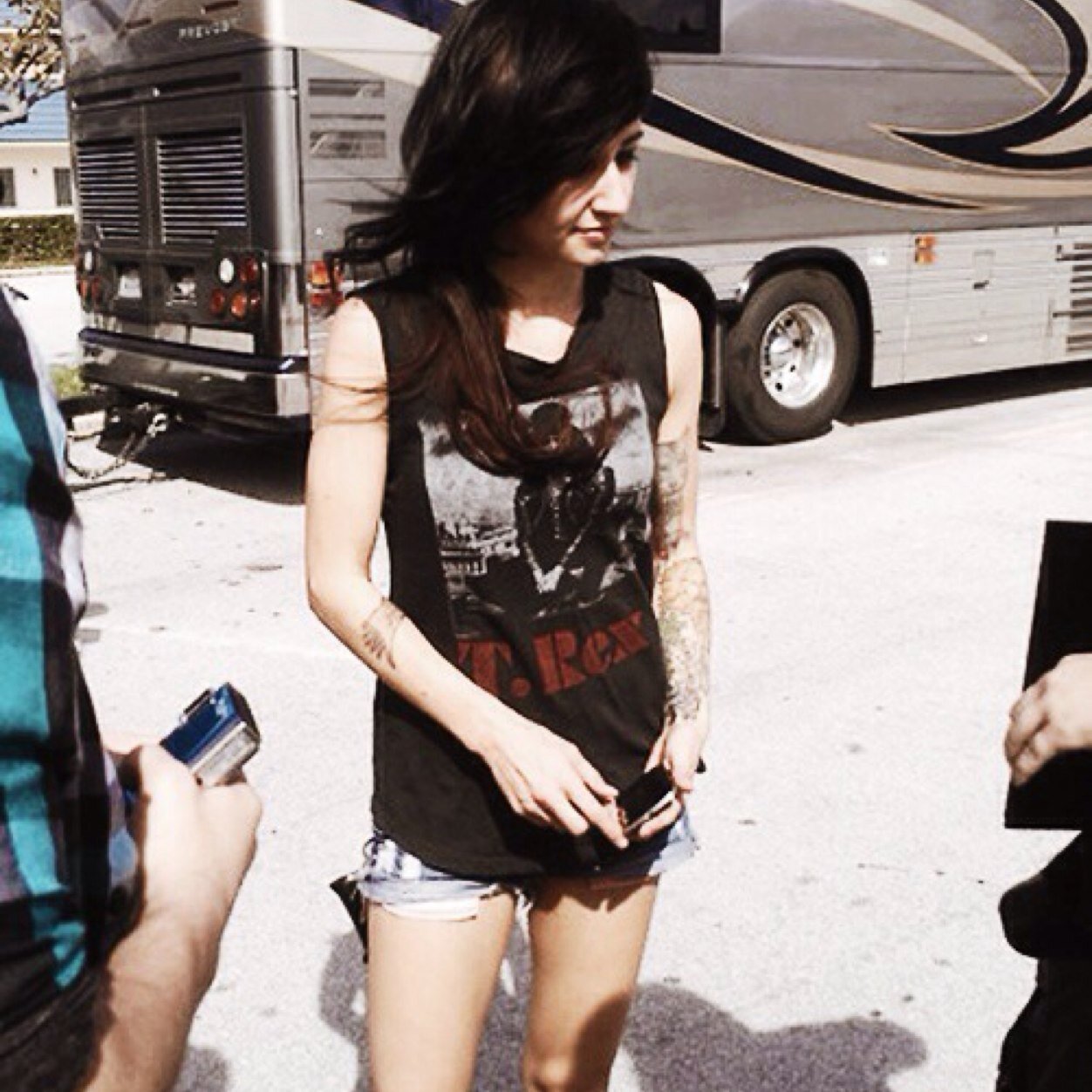 lightsmuffin's profile picture. *Throws self off a bridge*