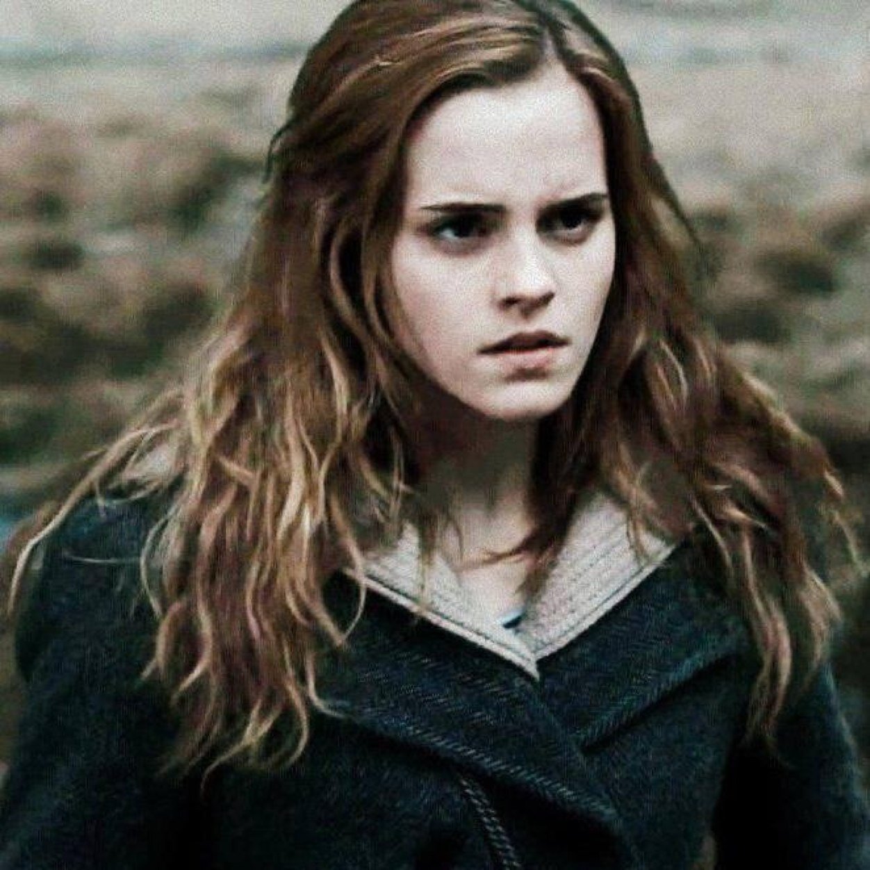 ϟ ~Do you love Harry Potter? Do you love a magical and wonderful woman called: J.K. Rowling? Follow me if you do. |Potterhead|~ ϟ Platform 9¾ ϟ