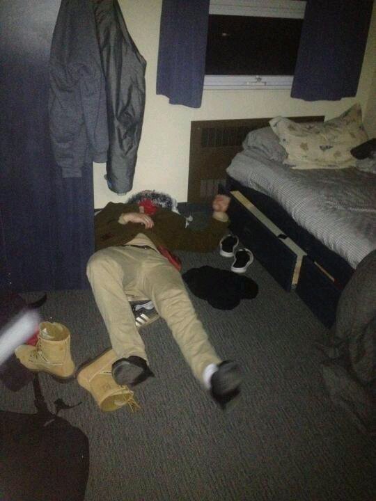 DrunkMikeLittle's profile picture. imma drunk fuck