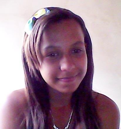 sou divertida, sou viciada em redes sociais e sou bem tranquila! @CLUBEFOLLOWBACK http://t.co/JozfTr0kzi http://t.co/gwG5EhO3zW