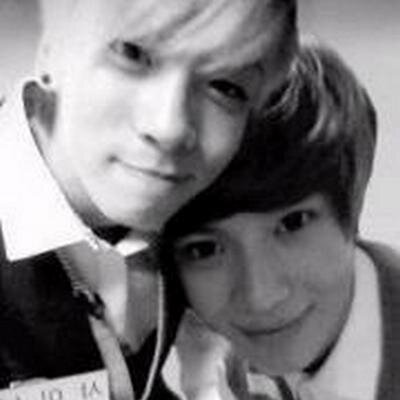 SHINee.  Mi razón para vivir ,el único que me saca la sonrisa mas sincera..el amor de mi vida,mi hermoso puppy  @JonghyunPuppy ♥ MIO ~