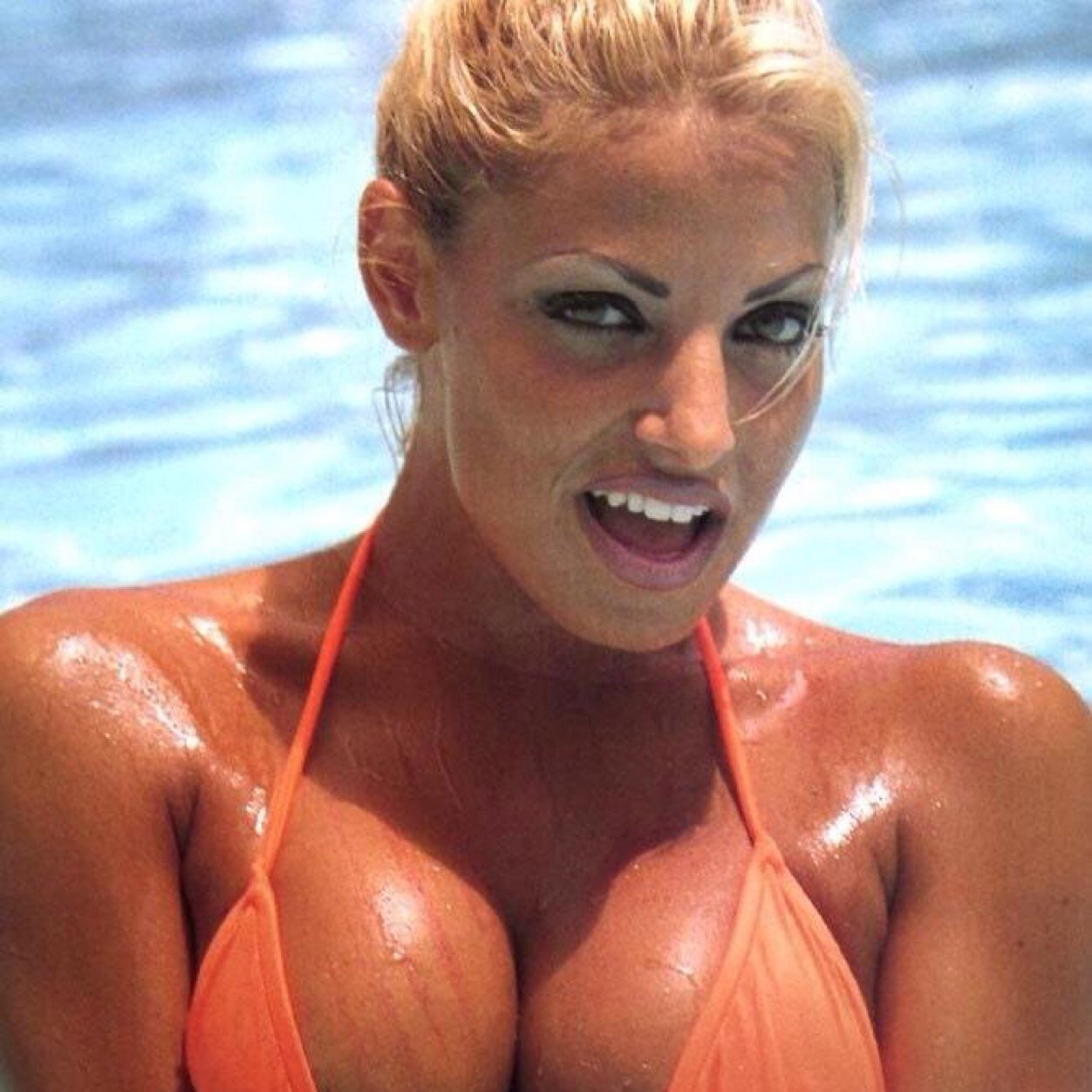7X WWE Womens Champion and WWE Hall Of Famer class of 2013. (RP/Lesbian/Married  to @xSexyFalsex.